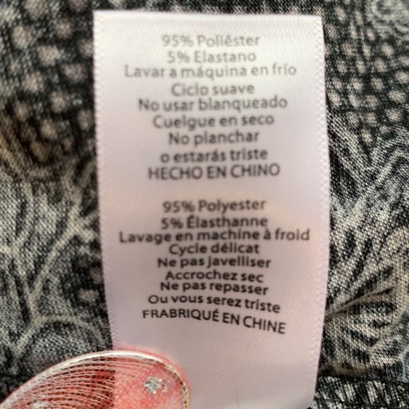 LulaRoe Carly Black Floral High Low T-shirt Pocket Dress Women's Size Small - Picture 4 of 8